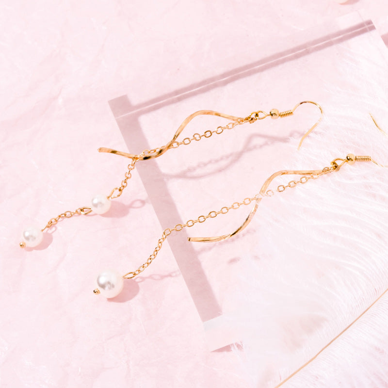 Pearl ear-rings
