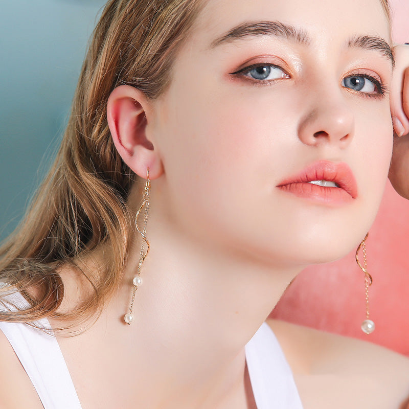Pearl ear-rings